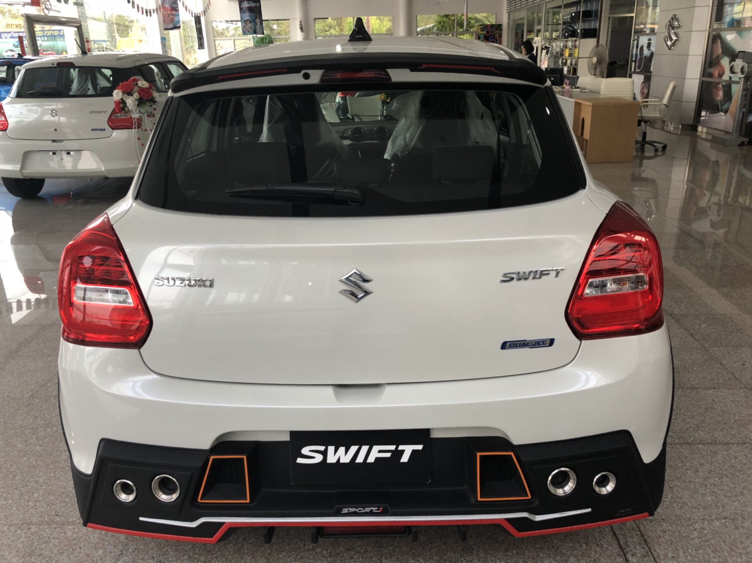 Suzuki swift 2018 (5)