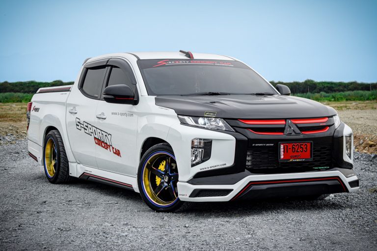 ชุดแต่ง TRITON 2020 สวยๆ