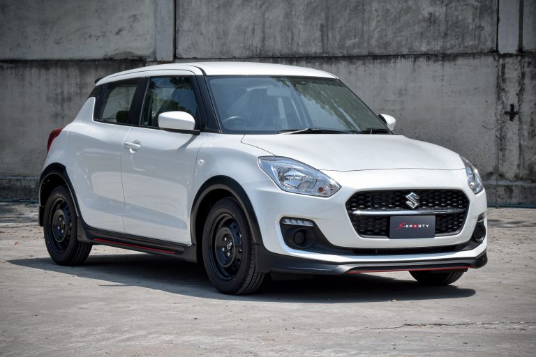 Suzuki swift2022 สเกิร์ตรอบคัน พร้อม สปอยเลอร์ และ โป่งล้อ