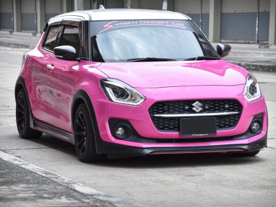 Suzuki swift 2021 สีชมพู และสเกิร์ตรอบคัน พร้อม สปอยเลอร์ และ โป่งล้อ S-Sport 2022 