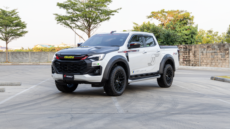 ISUZU D-MAX HI LANDER 2024 SET C