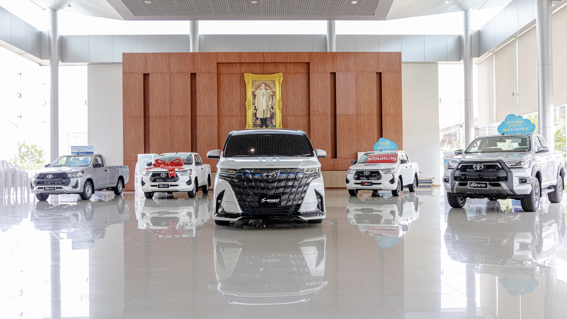 alphard 4