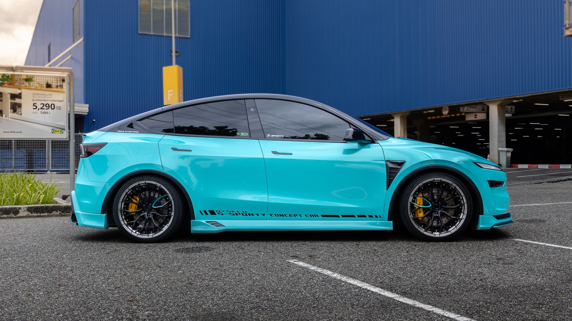 Tesla ModelY - 14