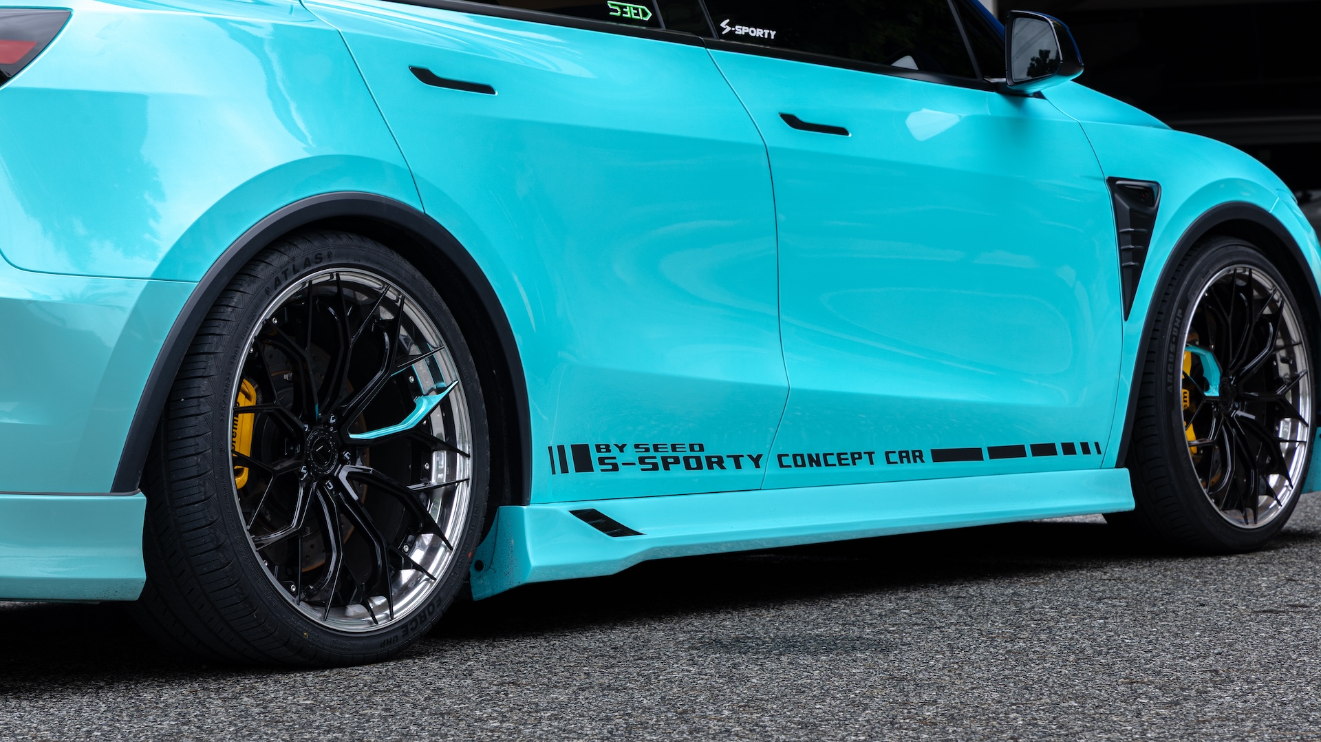 Tesla ModelY - 15