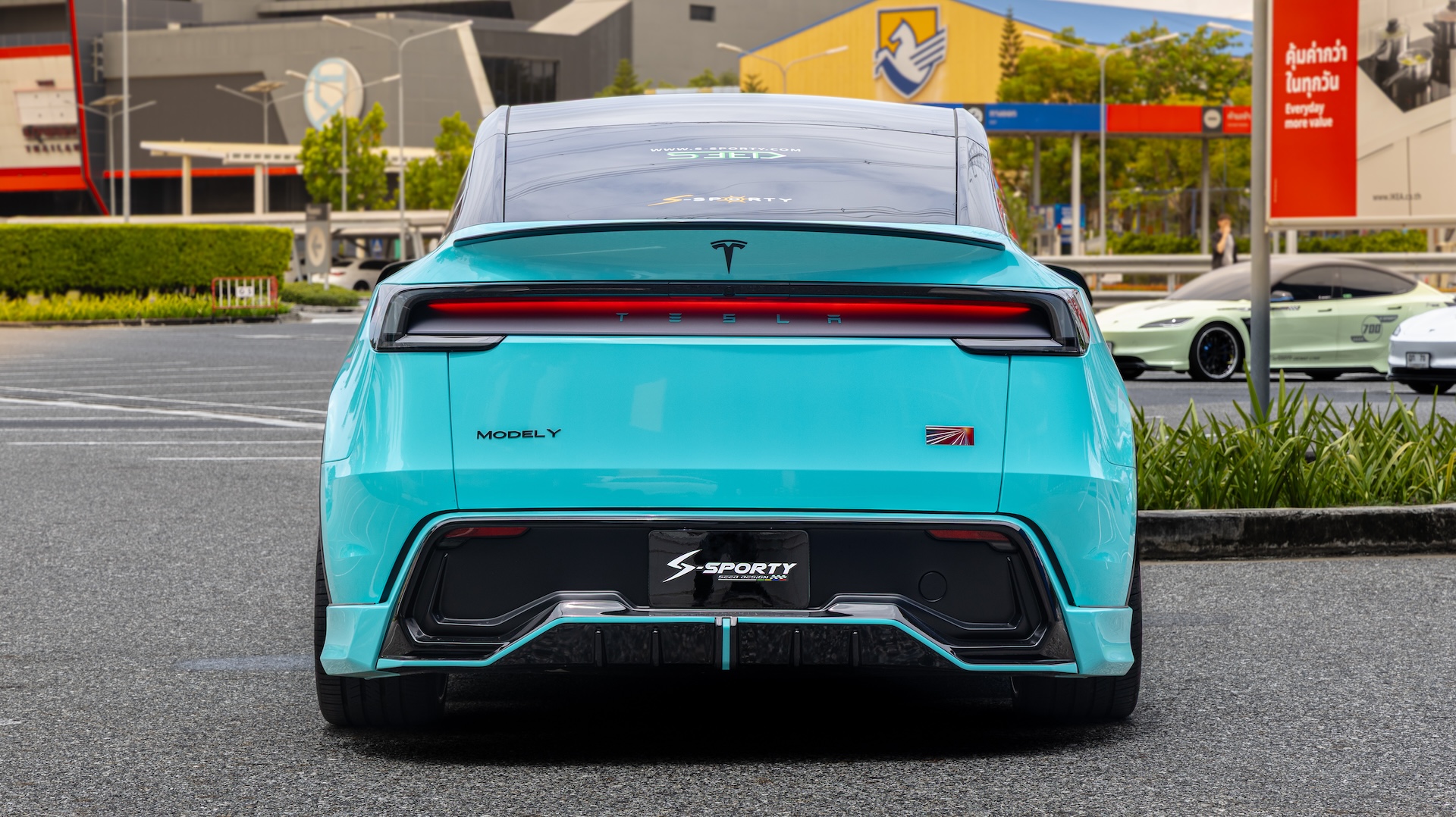 Tesla ModelY - 18