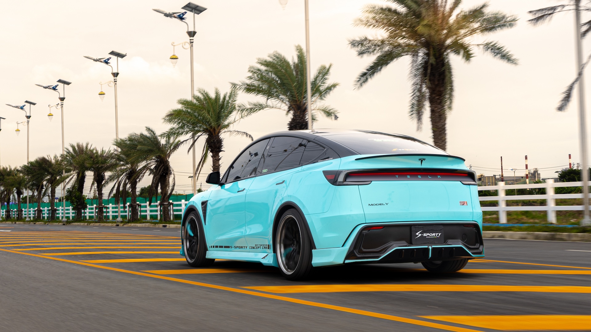 Tesla ModelY - 26